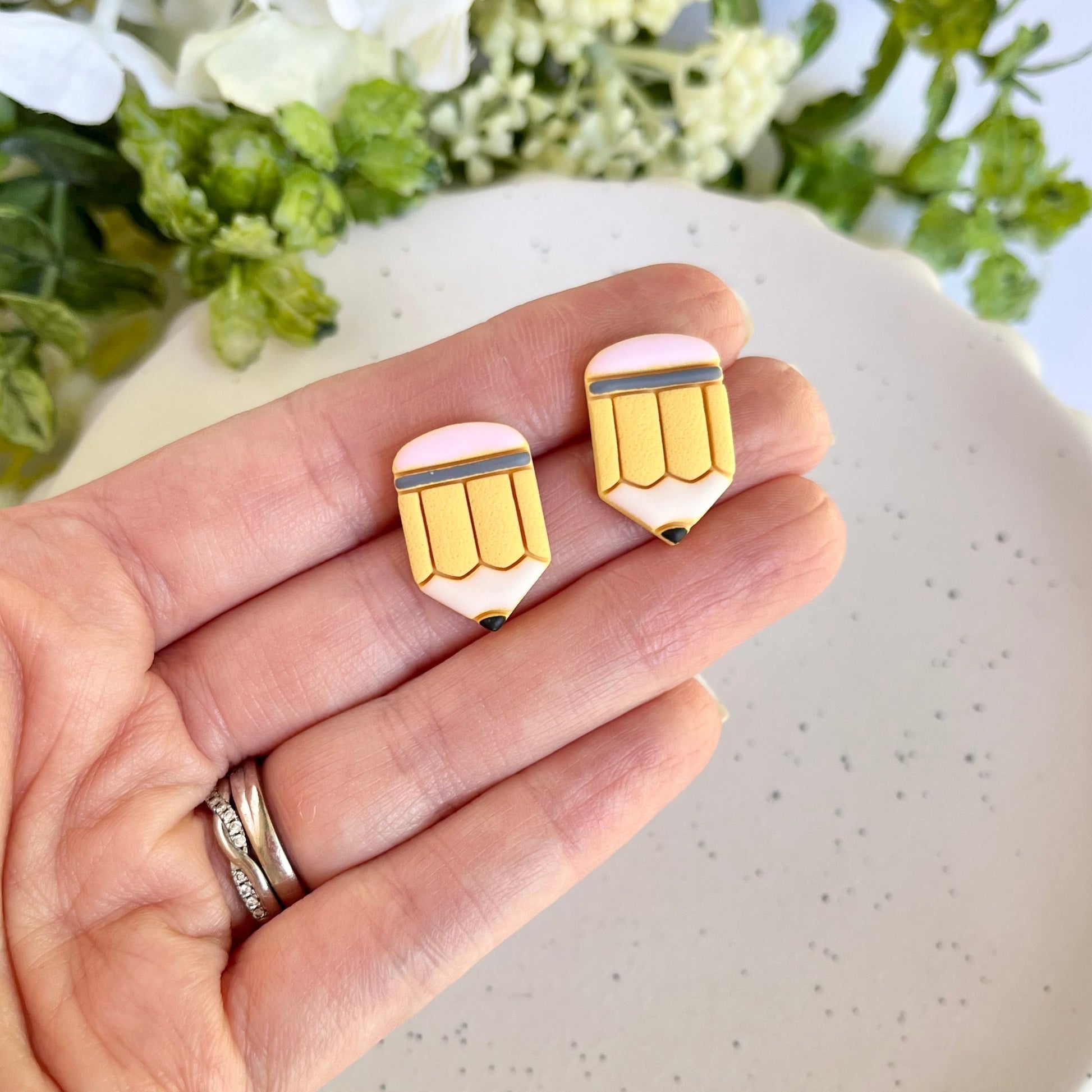 Chubby pencil stud earrings  